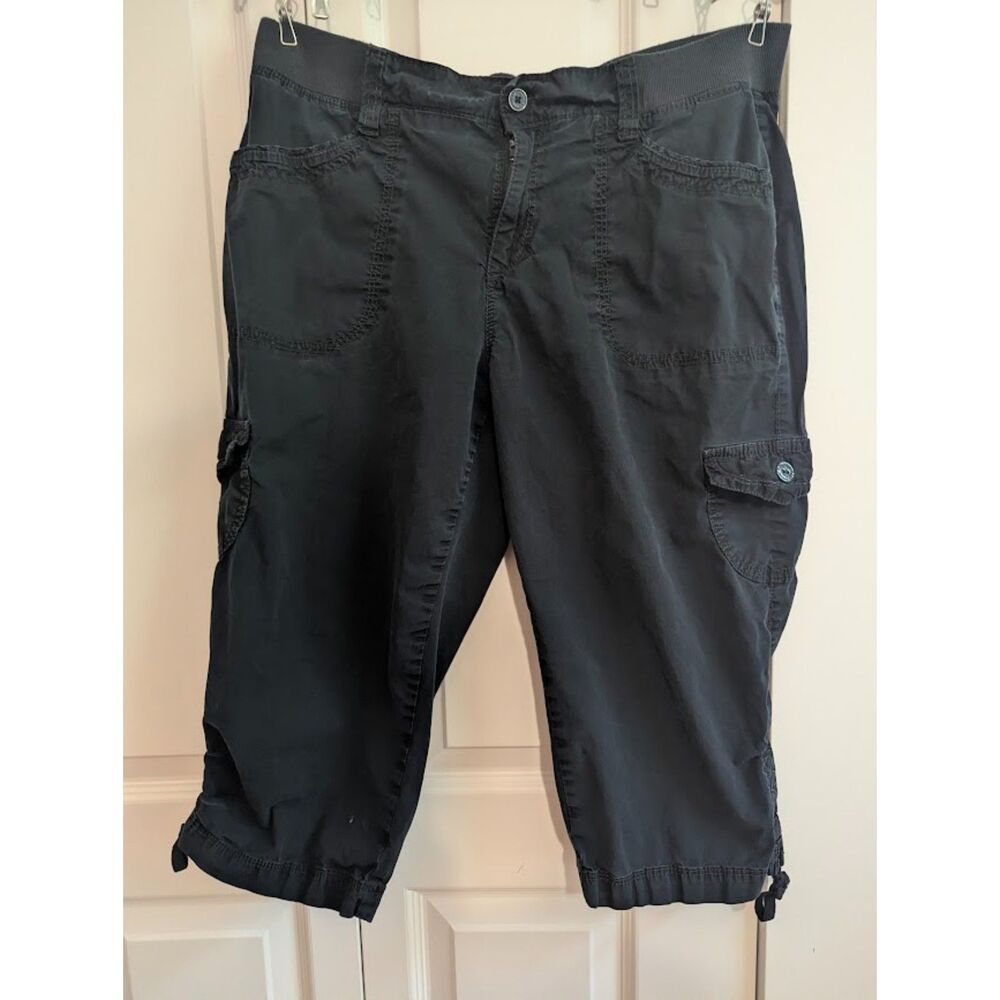 DO NOT BUY Gloria Vanderbilt Lightweight Black Cargo Lillie  Crop Pants 10